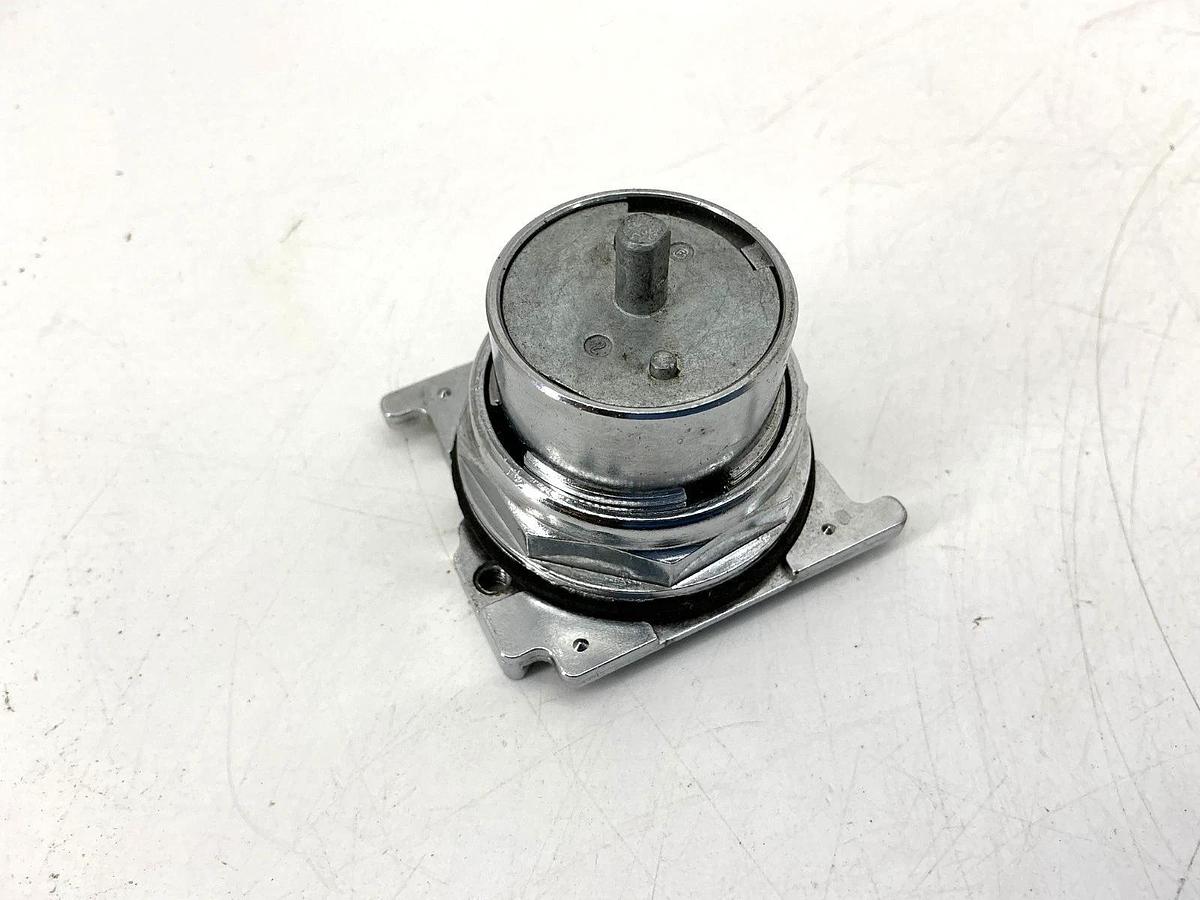 Random Assorted Lot of 4 New Eaton Cutler-Hammer Selector Switch