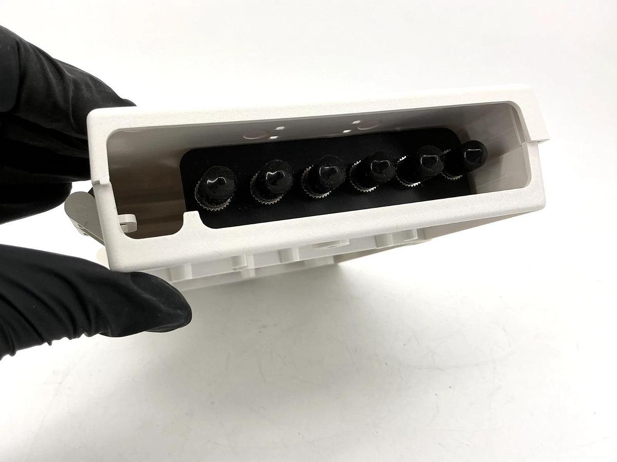 New Molex WFR-00011-02 601-Box Fiber Wall Mount Enclosure 6-Port Singlemode