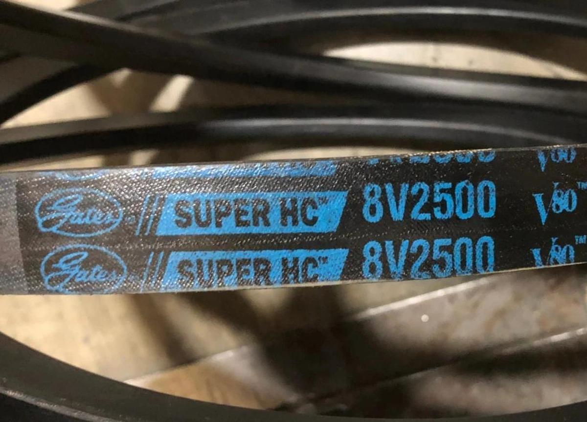 New Gates 8V2500 Super HC V-Belt 9336-2500 - No Box