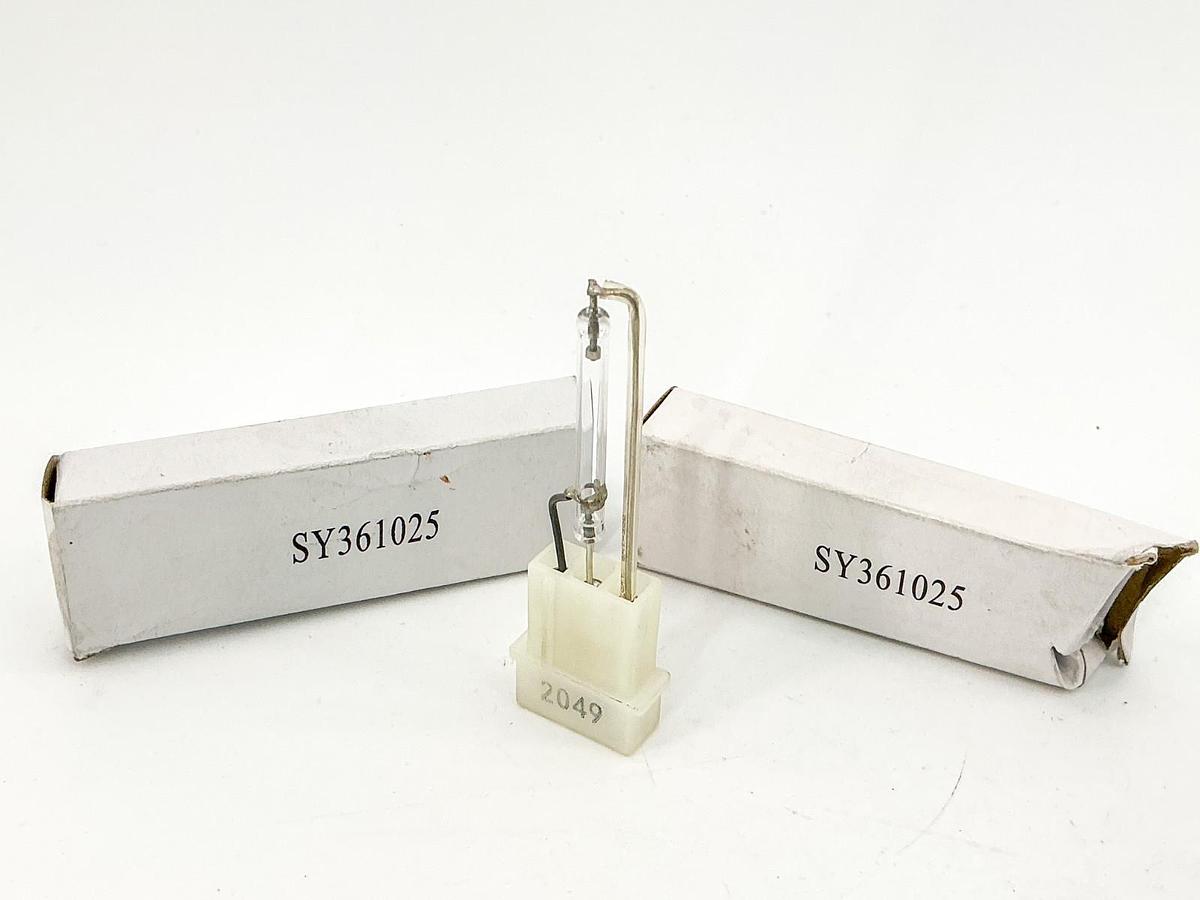 New Lot of 2 SY361025 Forklift Strobe