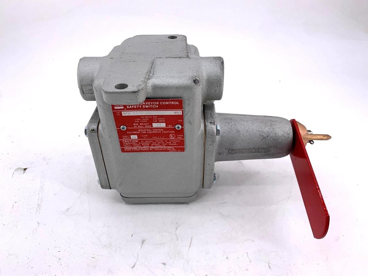 New Crouse-Hinds AFU0333 01 Conveyor Control Safety Switch Single End Right