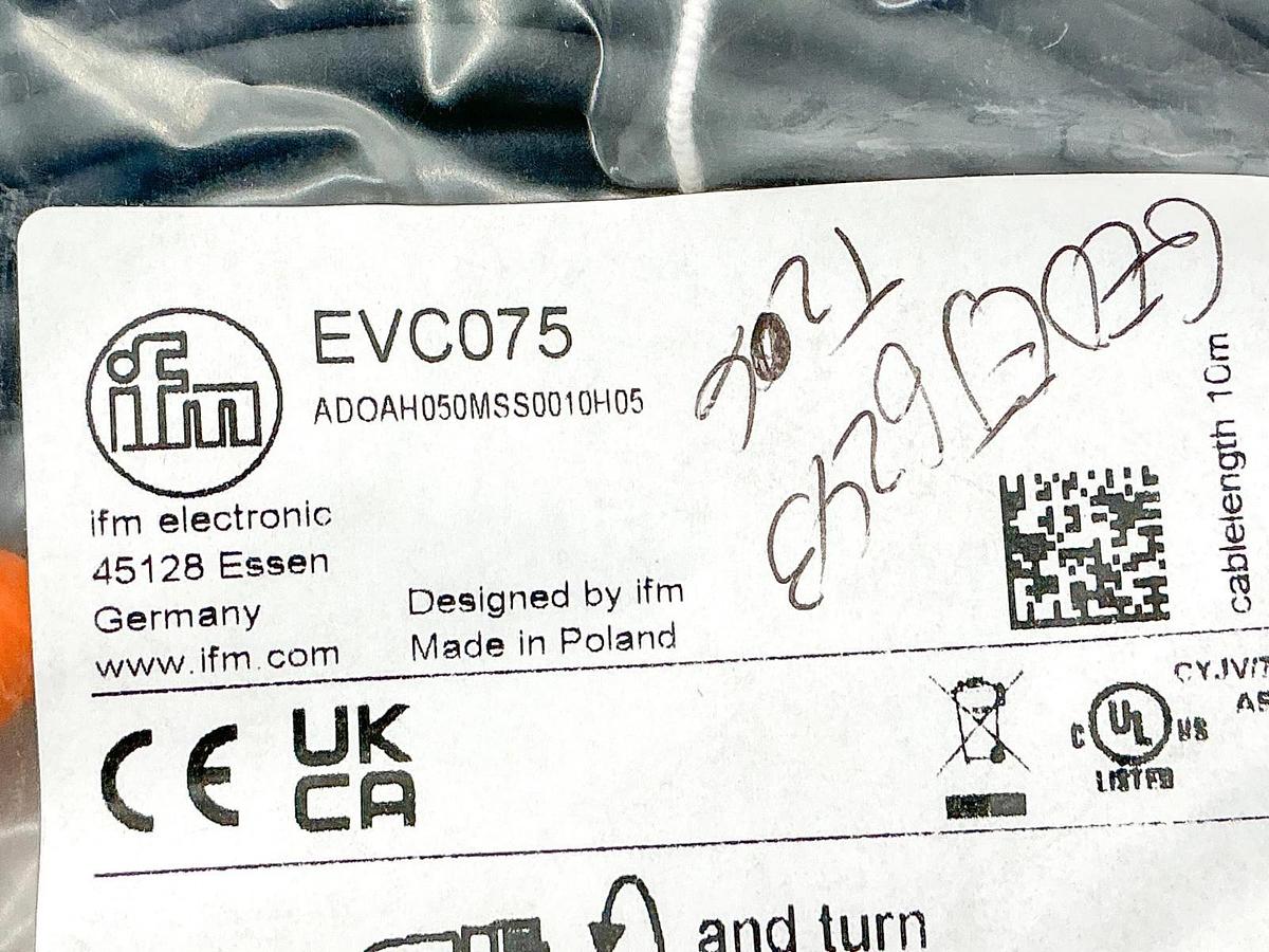 New IFM EVC075 ADOAH050MSS0010H05 Female Cordset 60V 4A AWG 22