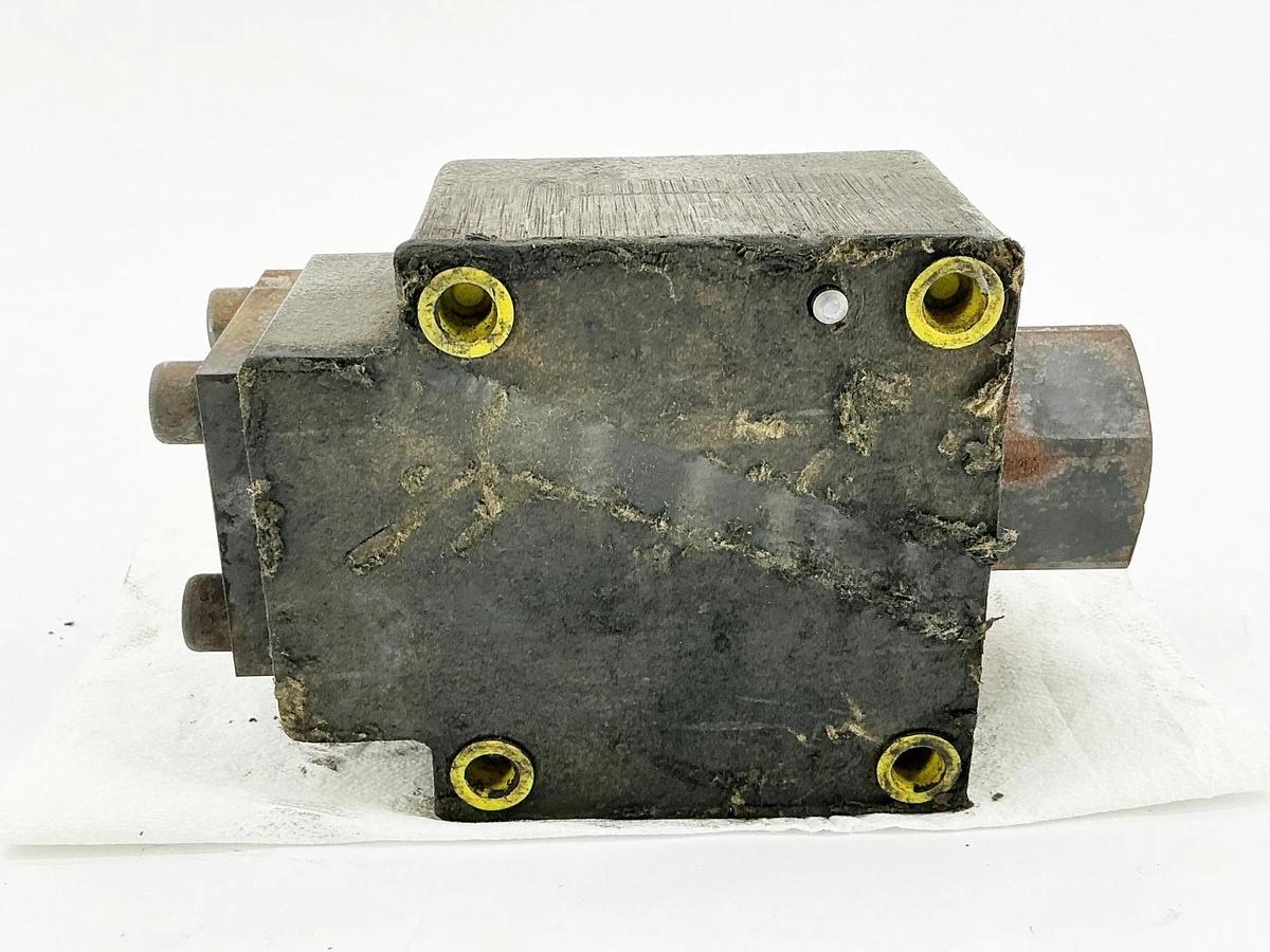 New Rexroth SL-30-PB-1-42 Check Valve 587 560 - No Box