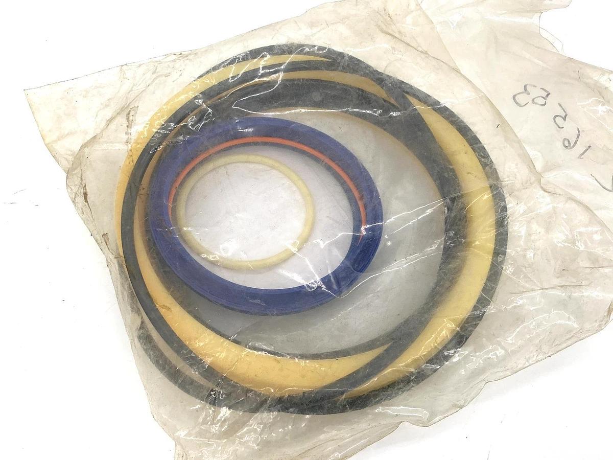 New Mark Manufacturing M001-232 Hydraulic Cylinder Repair Kit