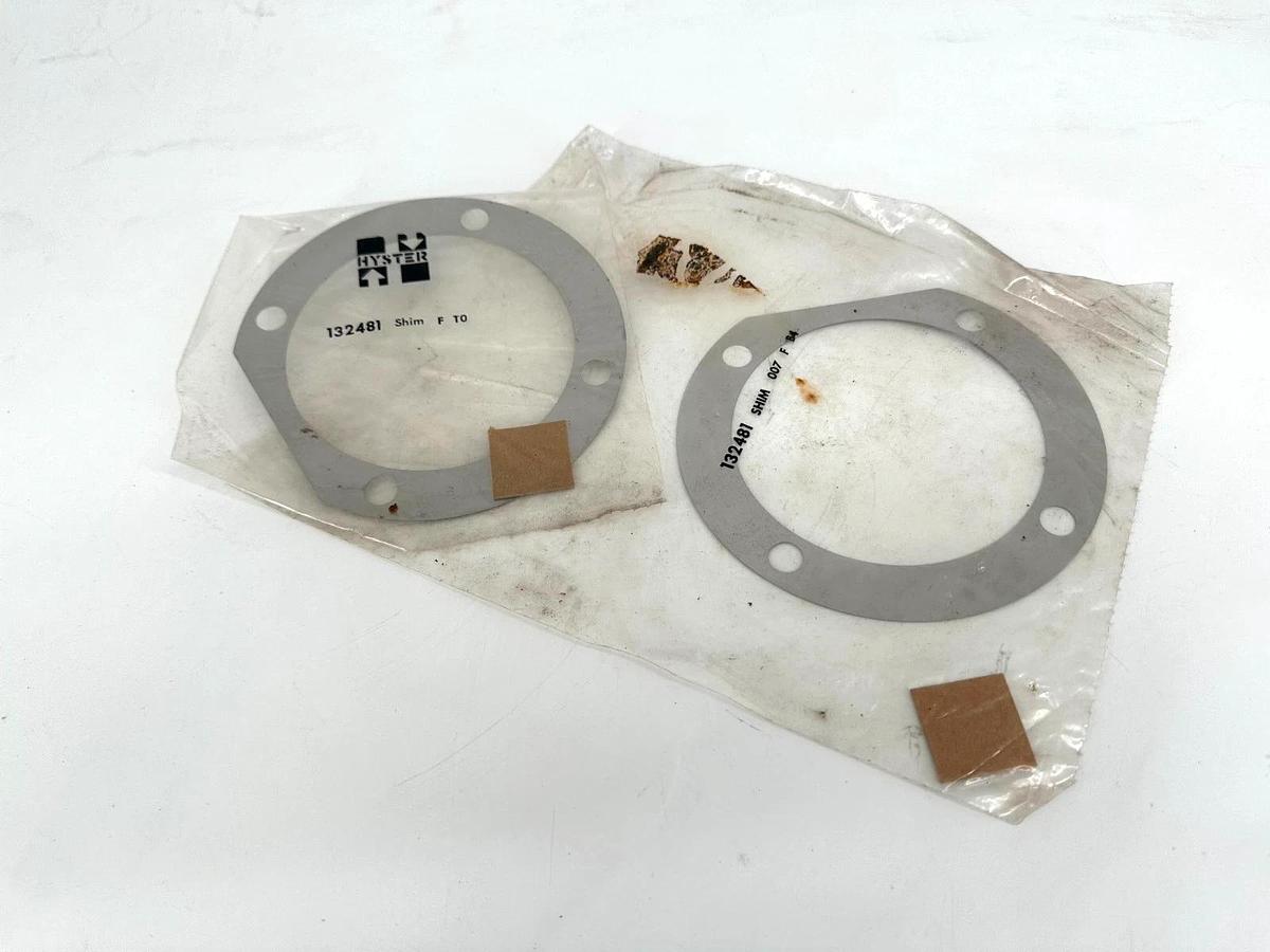 Lot of 2 New Hyster 132481 Shim 007 0132481