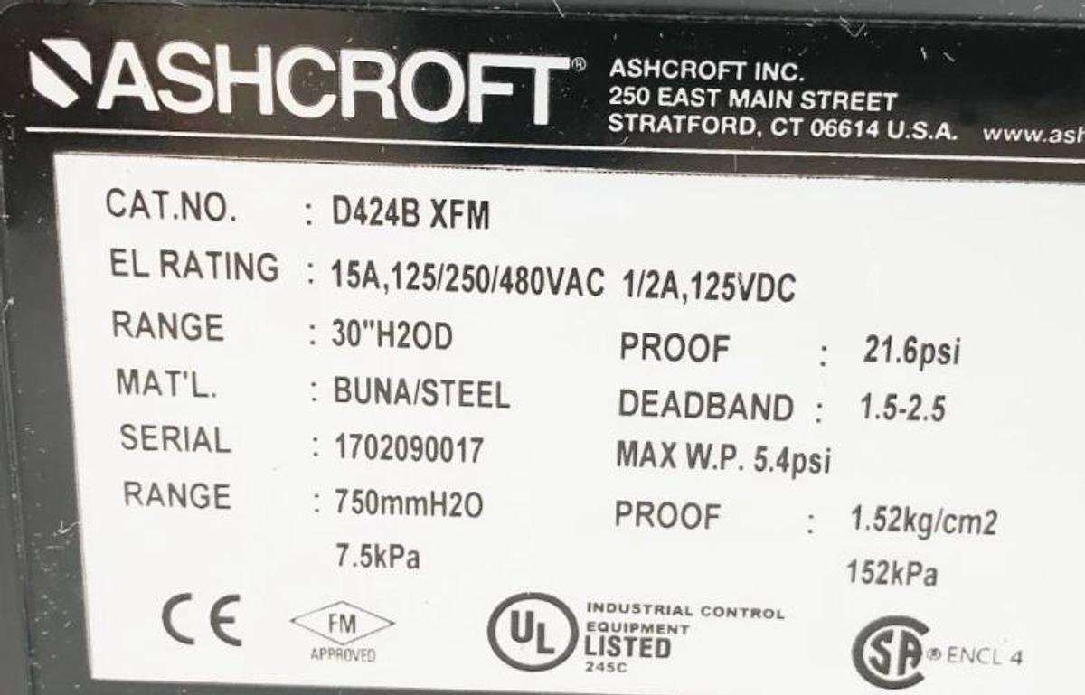New Ashcroft D424B XFM Pressure Switch 30" H20D 15A 125/250/480VAC 1/2A 125VDC