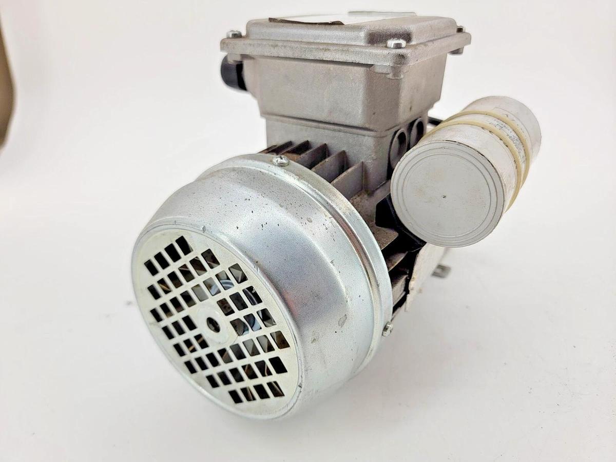 Used Bison 026-828-9020 Right Angle Gearmotor 1/4HP 115V 20:1 3.2A 85RPM  5/8" Shaft