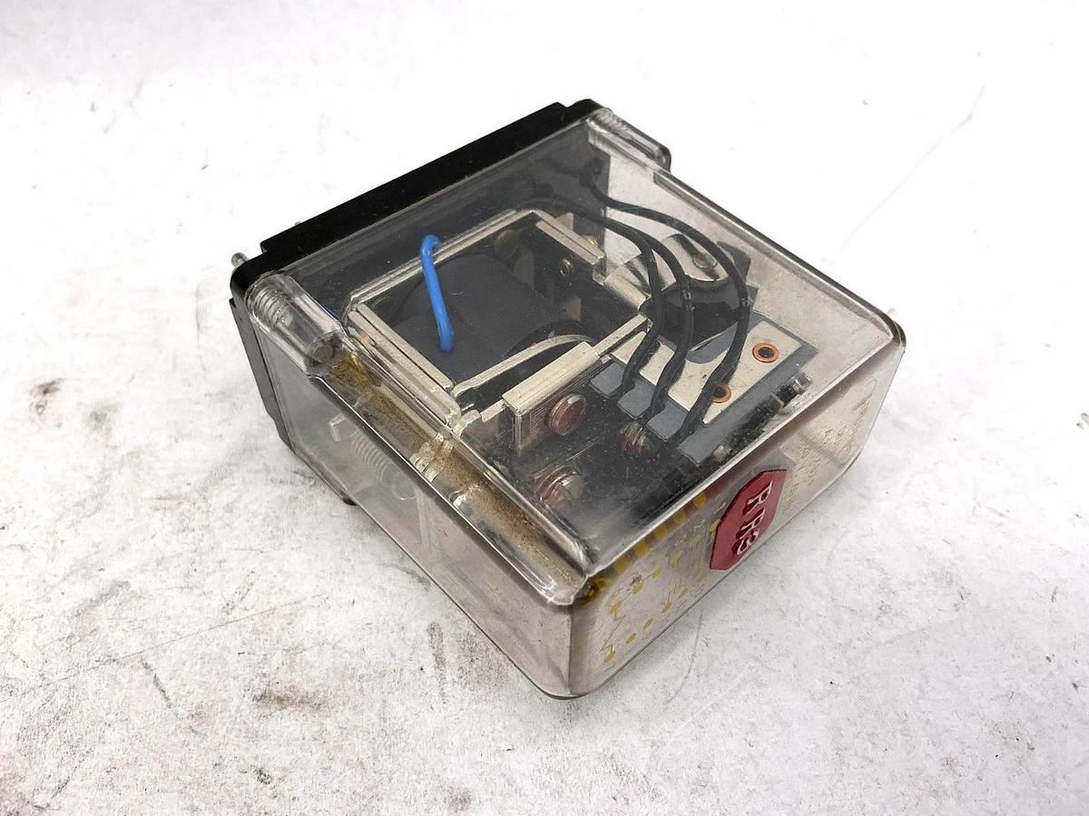 Used Struthers-Dunn A311XBXP-120V Relay 6-Pin 120V 60HZ A311XBXP