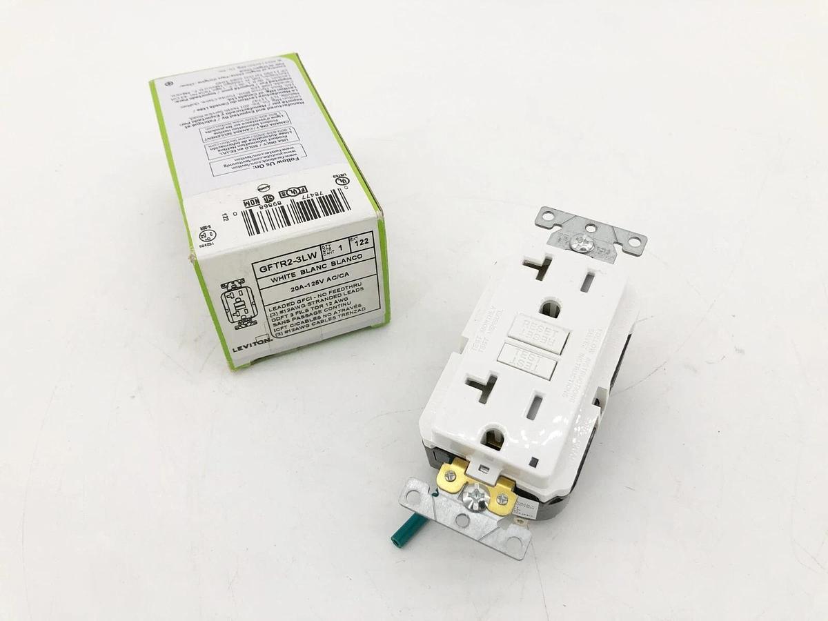 New Leviton GFTR2-3LW Duplex Receptacle Outlet White 20A 125V AC/CA