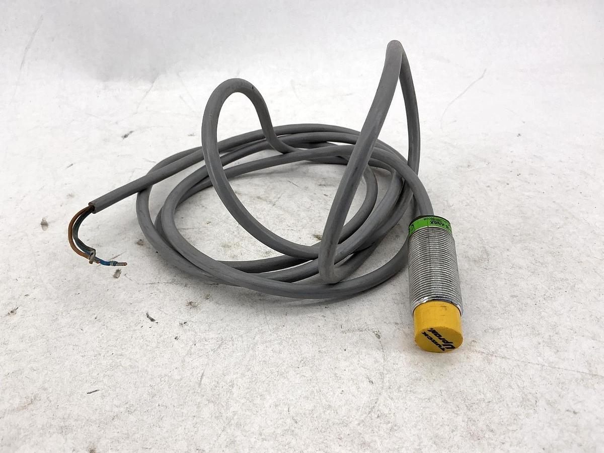New Turck NI12U-M18-AN6X Uprox Proximity Sensor 3-Wire 10-30VDC - No Box