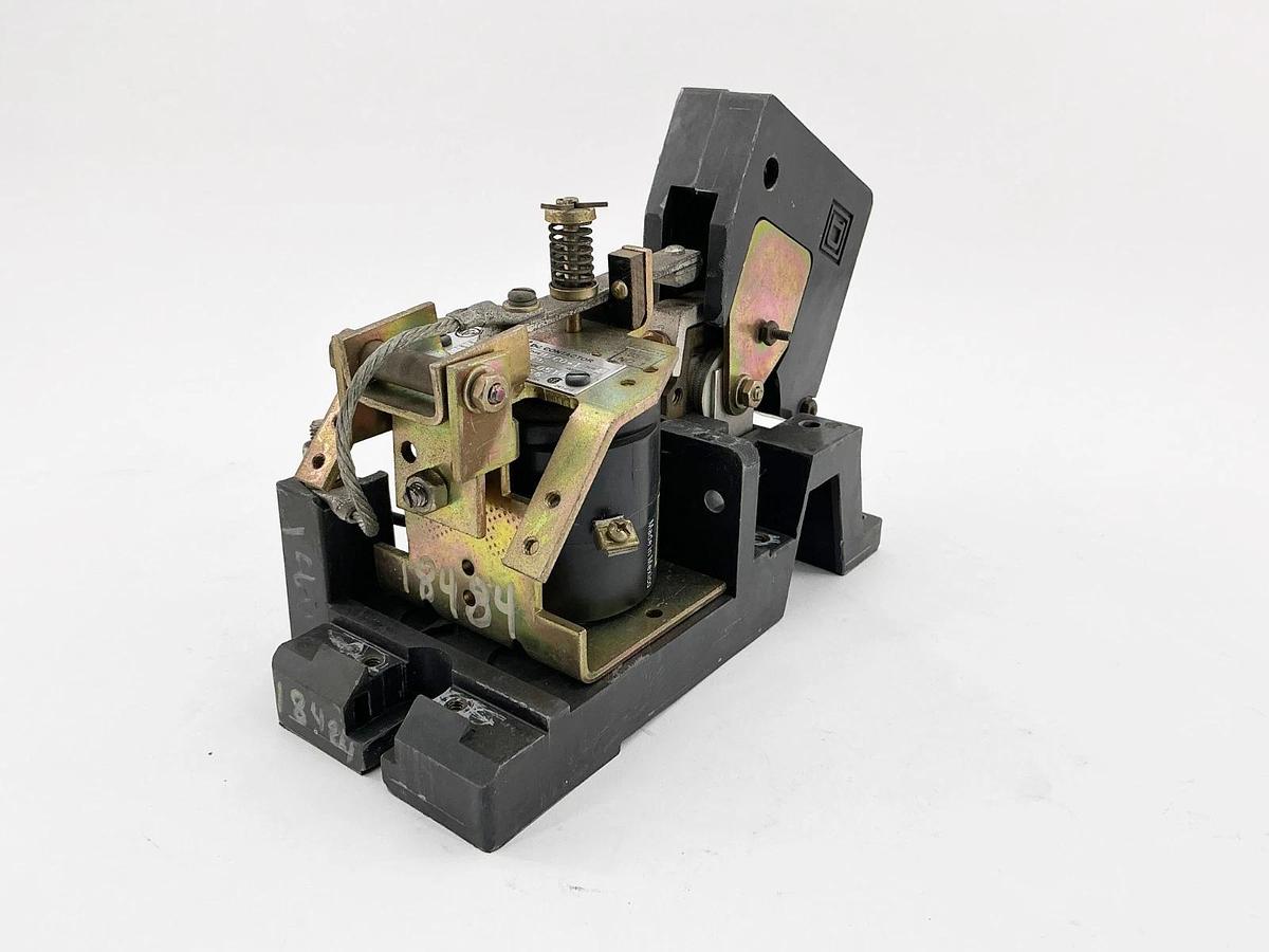 Used EC&M 7004-MXCO-1 Contactor NEMA Size 1 110/120V 25A