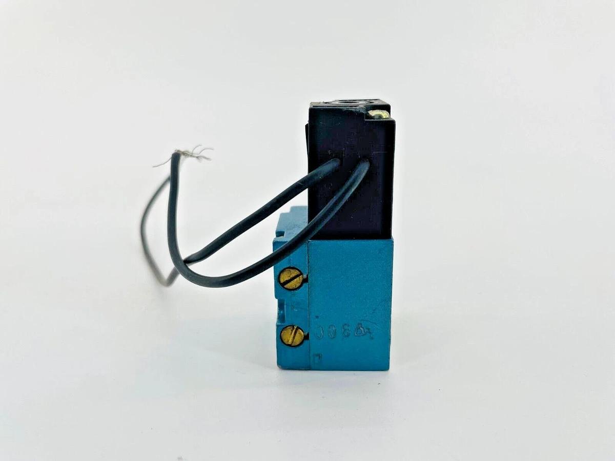 Used Mac Valves 45A-DH2-DAAA-1BA Solenoid Valve 110/120V 5.4W