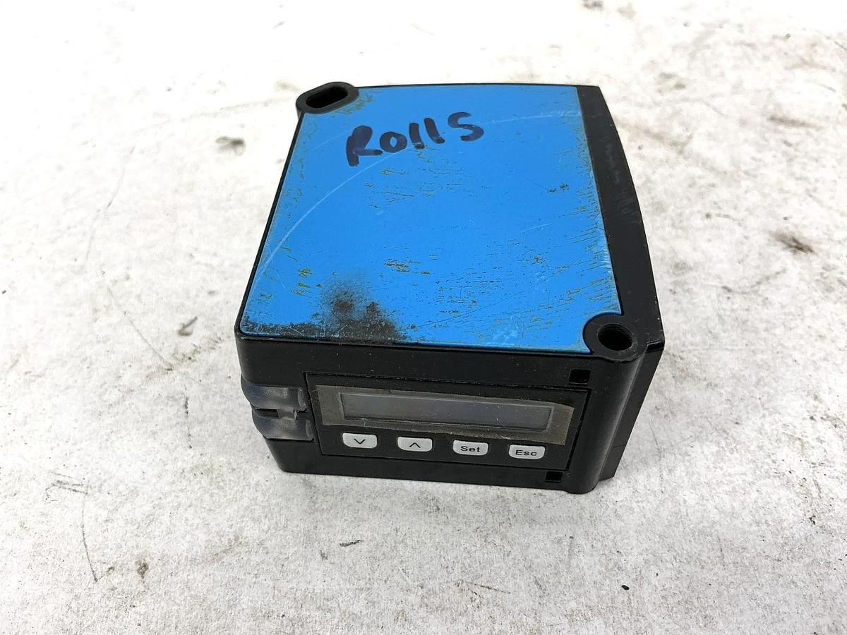 Used SICK DT50-N2113 Mid-Range Distance Laser Sensor Class 200mm 5-Pin 10-30V 1047398