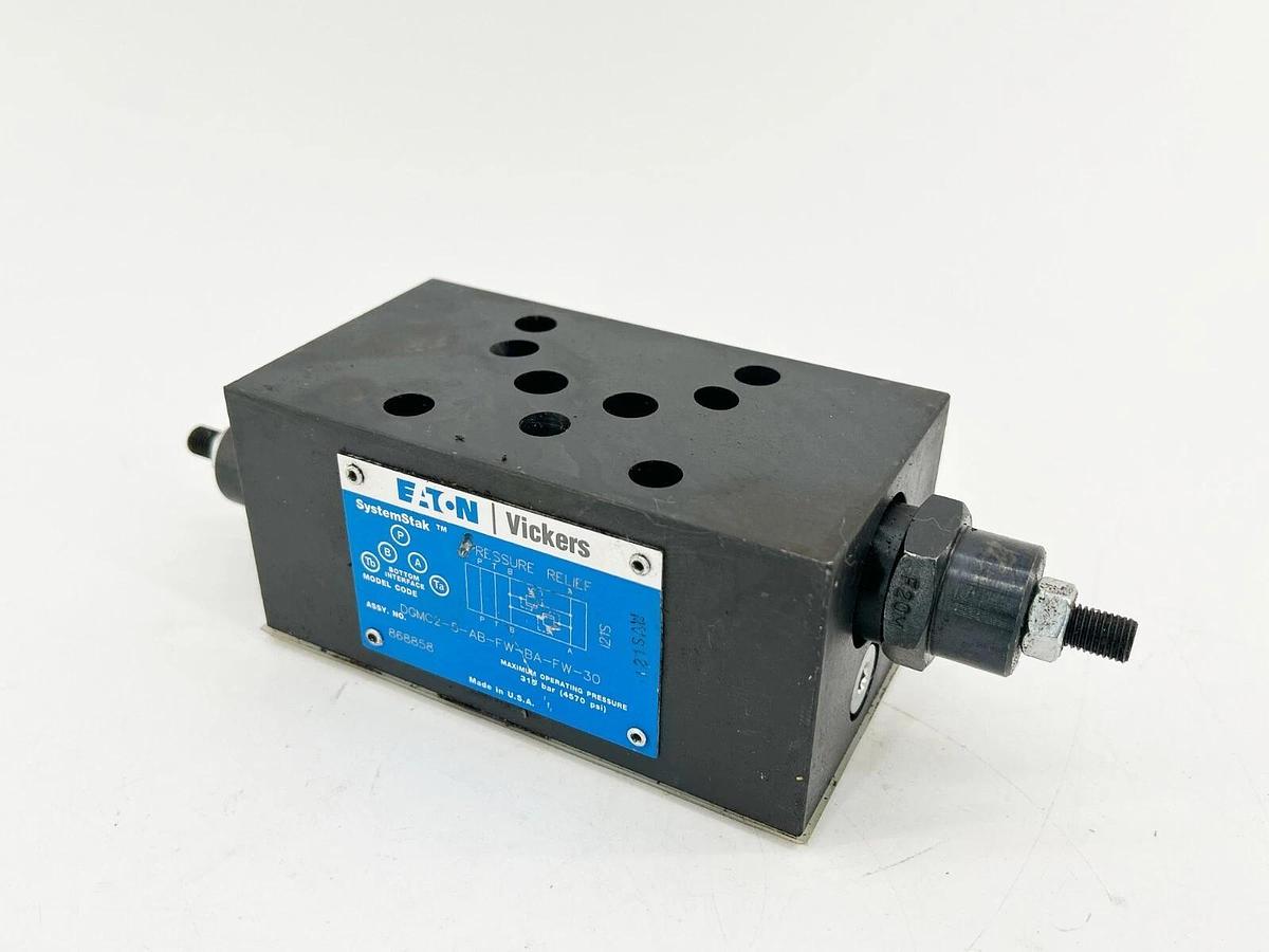 New Eaton Vickers DGMC2-5-AB-FW-BA-FW-30 Pressure Relief Valve 868858 - No Box