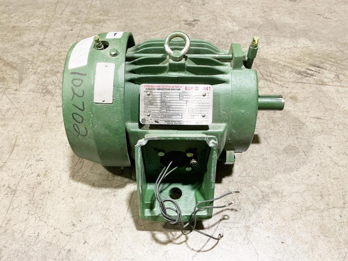 Used Toshiba B0032FLF30HHJ Electric Motor 3HP 575V 3510RPM 2.9A 3PH FCK1
