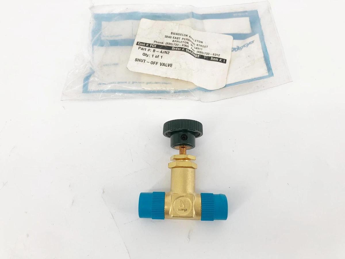 New Swagelok B-4JN2 Brass Screwed-Bonnet Needle Valve 1/4" MNPT