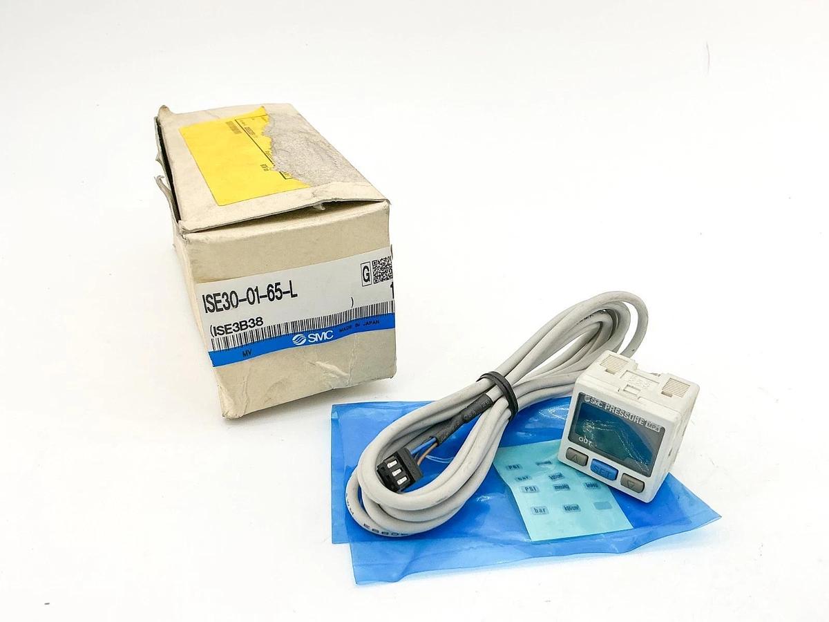 New SMC ISE30-01-65-L Pressure Switch 12-24VDC 125mA