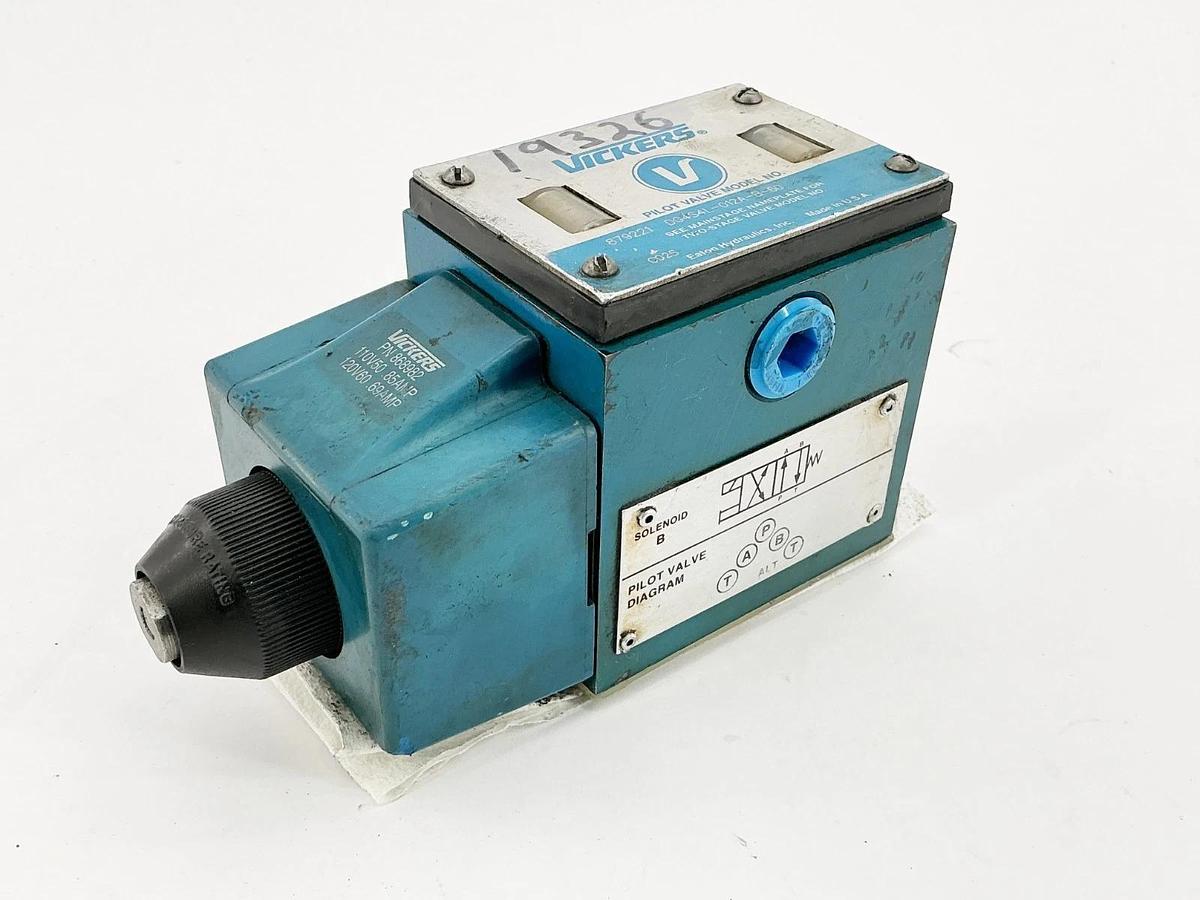 New Vickers DG4S4L-012A-B-60 Pilot Valve 110/120V 50/60Hz 20GPM 879221 - No Box