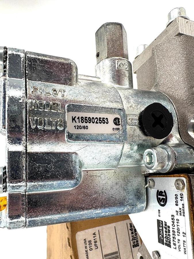 New Parker L6753910453 Pneumatic Solenoid Valve 110/120V Coil 12W 140PSI Max