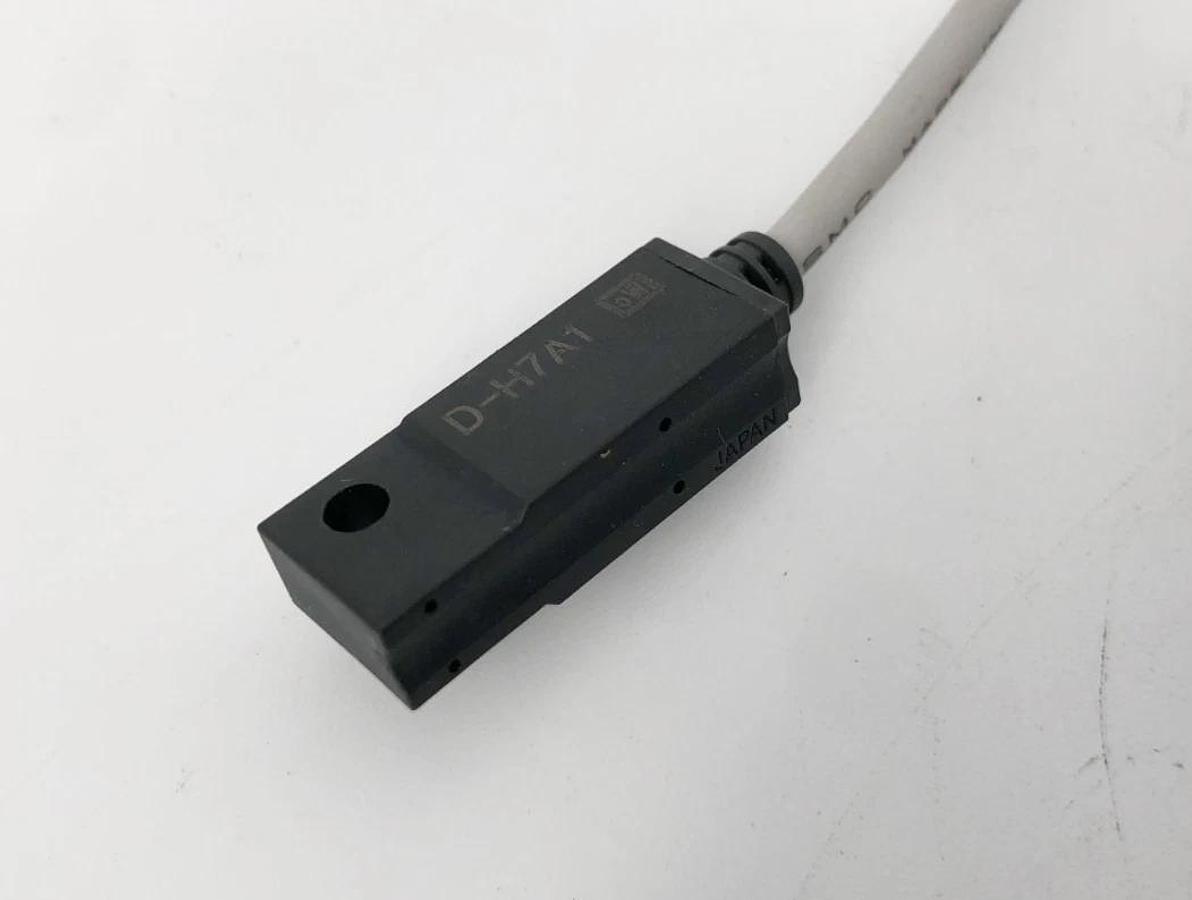 New SMC D-H7A1 Solid State Auto Switch 4.5-28 VDC 3-Wire - No Box