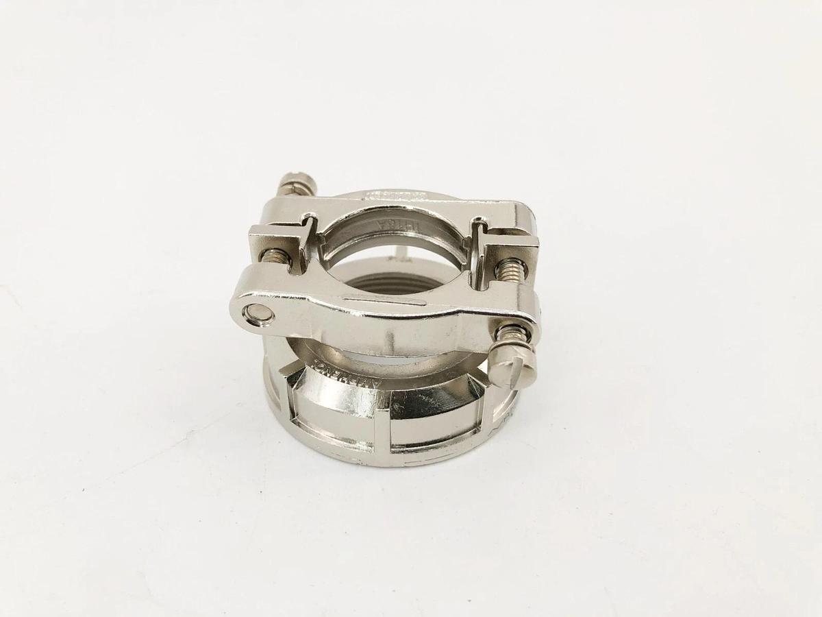 Lot of 3 New Amphenol 97-3057-1016(676) Clamps C10-832043-016 - No Box