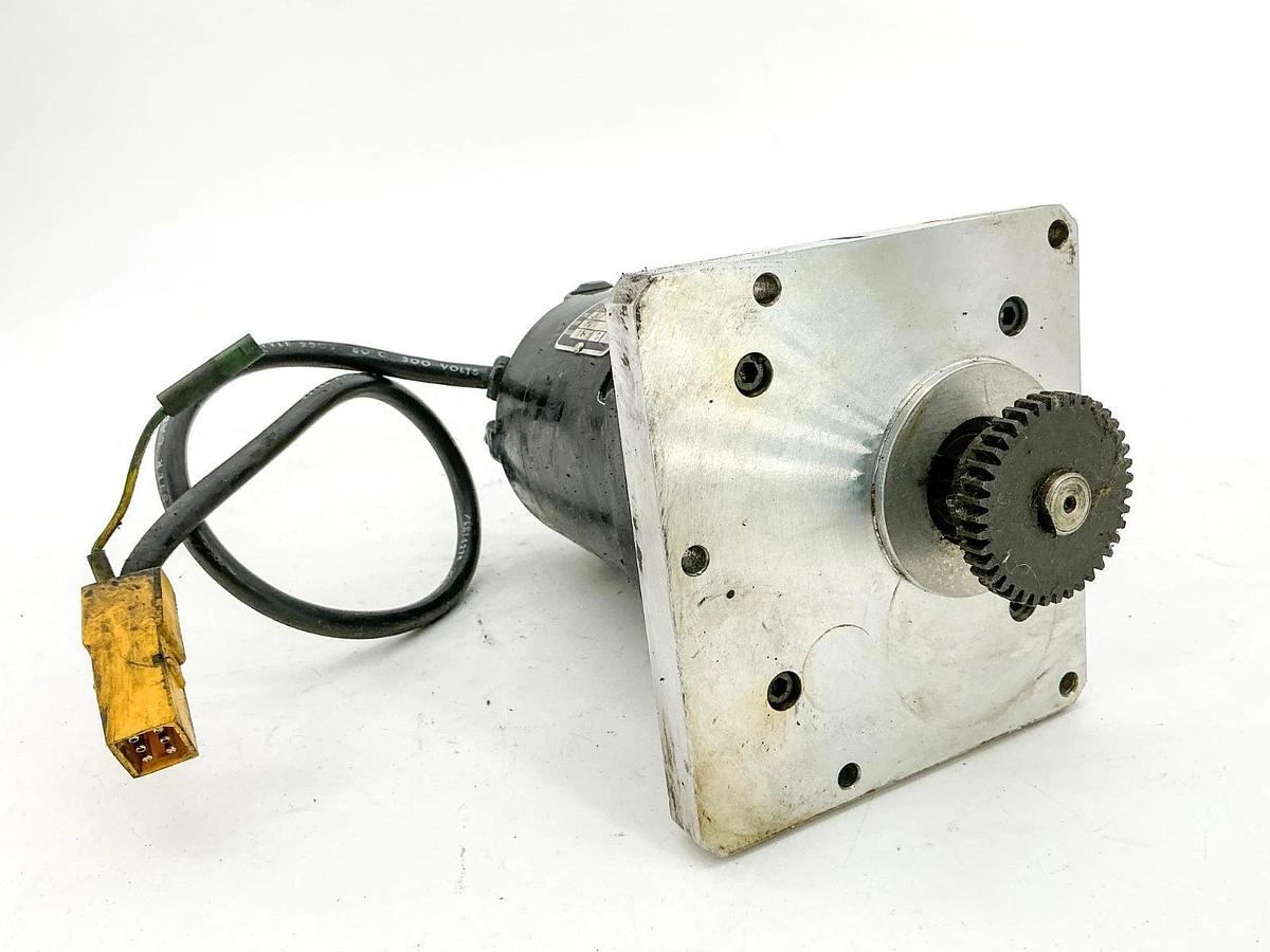 Used Bodine N28GK201I Gear Motor 115V 1725RPM 18:1 Ratio NSH-11D3