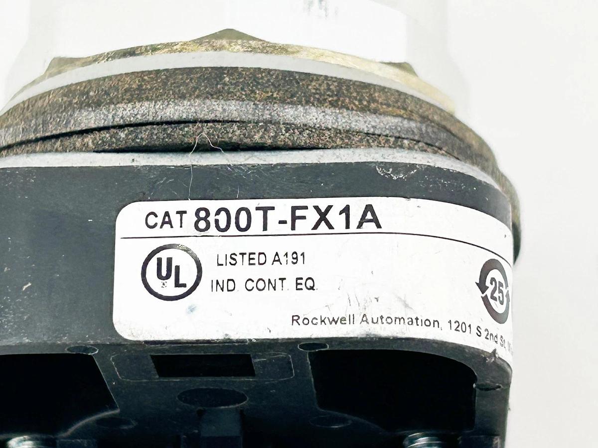 Used Allen Bradley 800T-FX1A1 Pushbutton 30MM 2 Position Green Ser.T