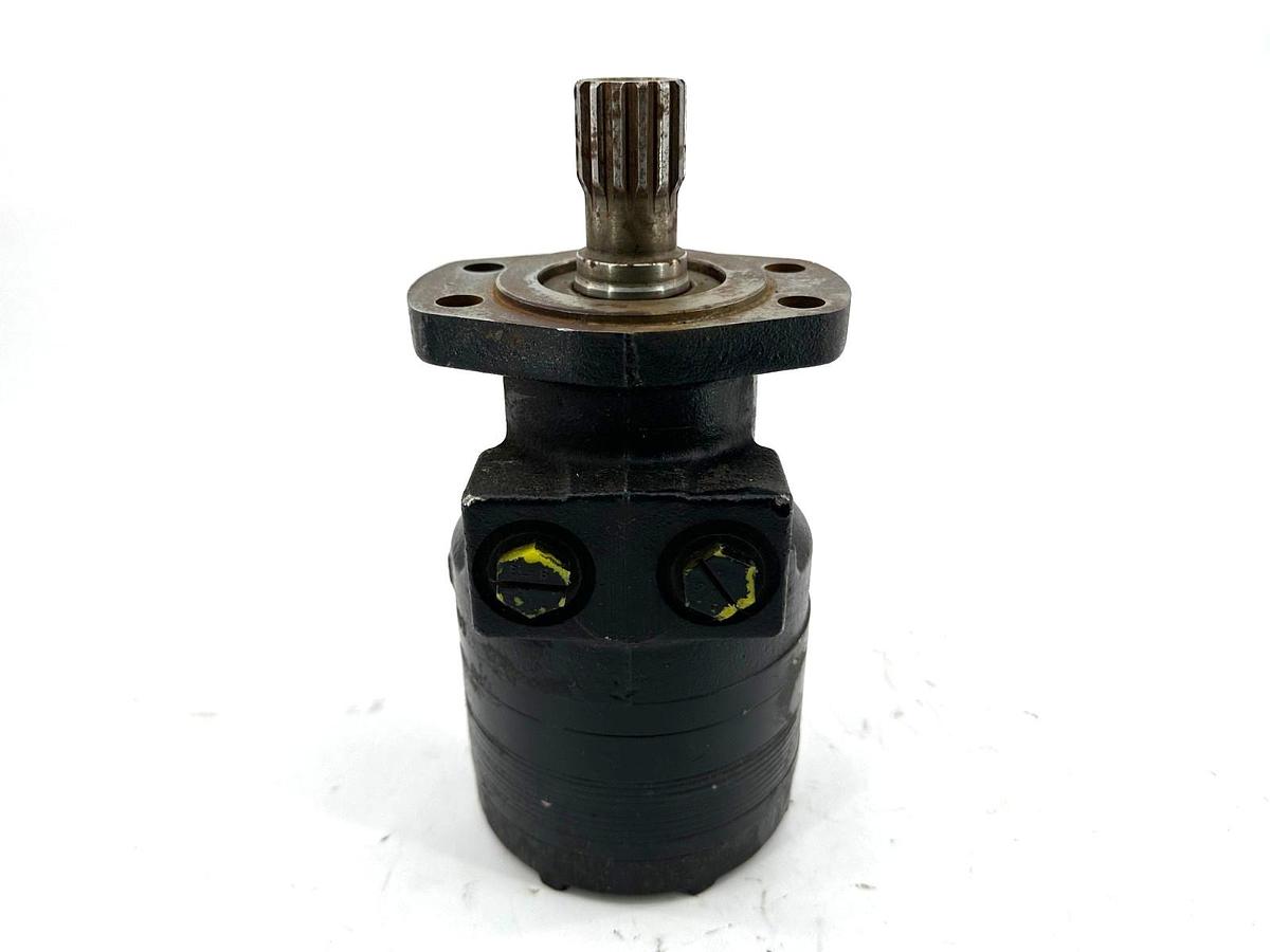 New Ross TORQMOTOR MB100105AAAB Hydraulic Motor 1.245" OD - No Box