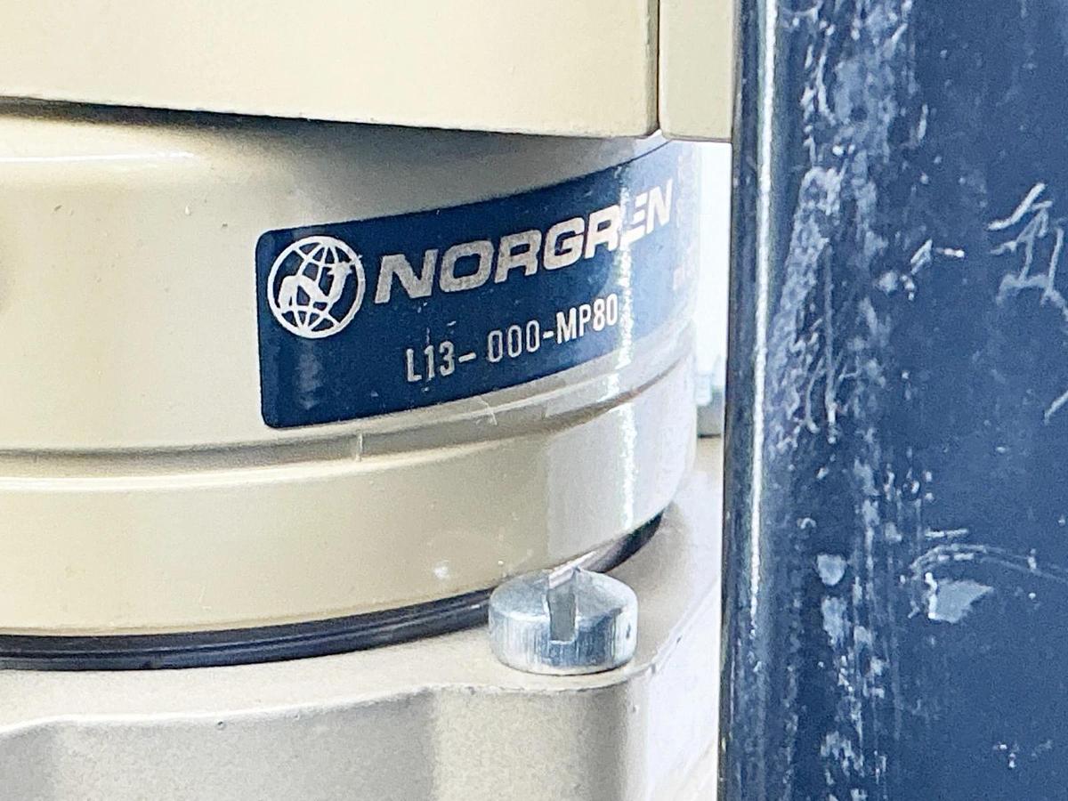 New Norgren L13-000-MP80 Lubricator 3/4" NPT - No Box Slight Damage