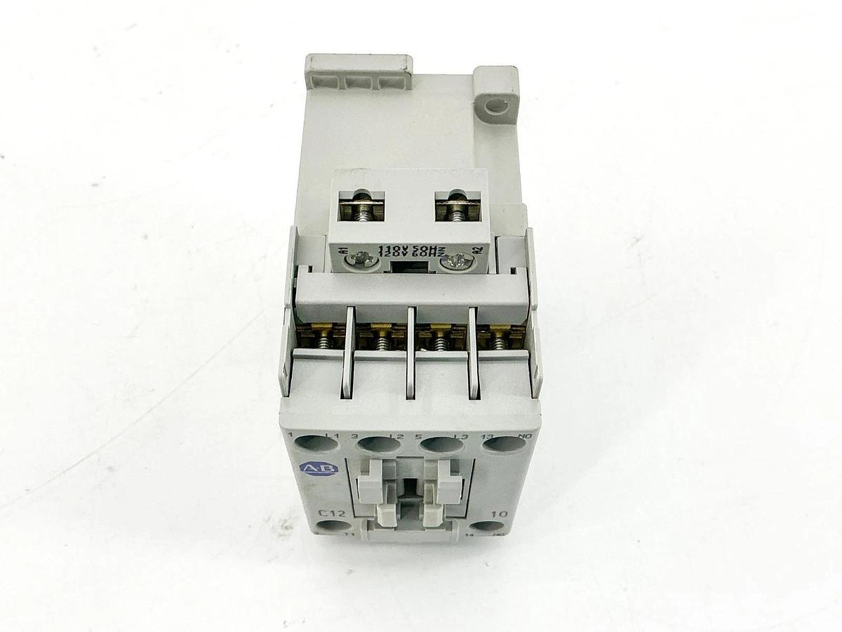 New Allen Bradley 100-C12D10 Contactor 110/120V 3P Ser.A