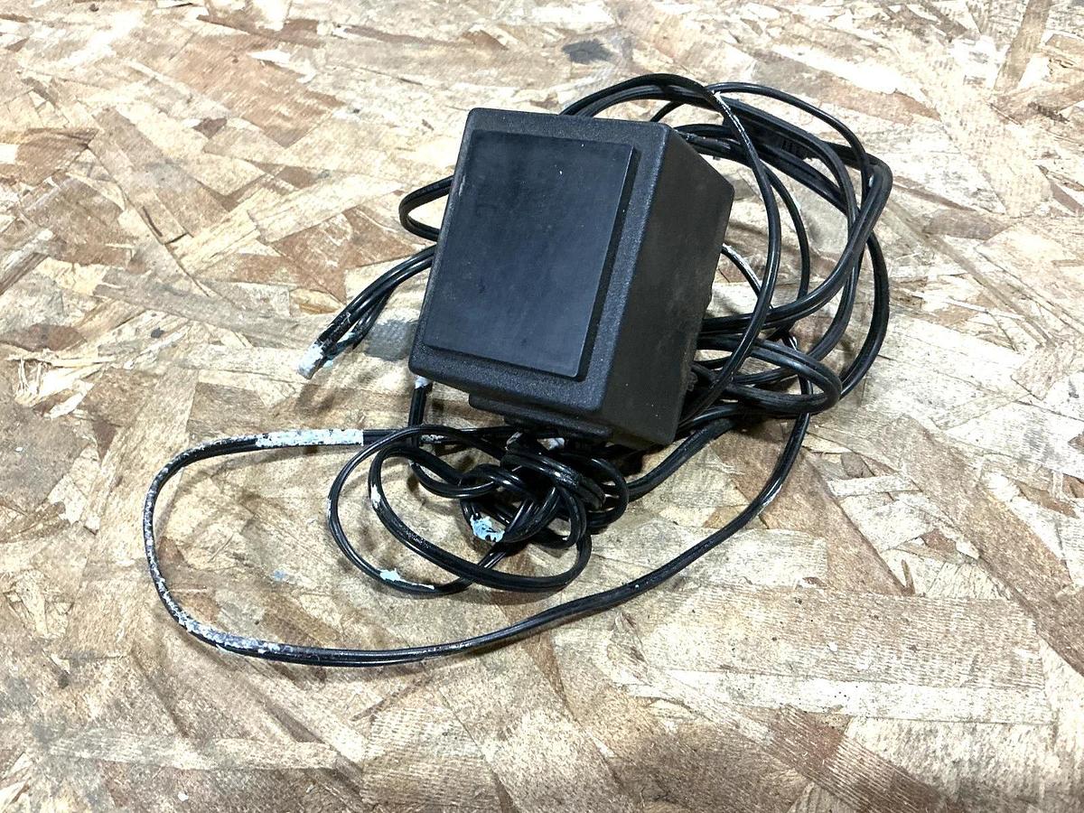Used Beta-Brite 1040-1111 Electronic Color Message Display 12V MISSING REMOTE