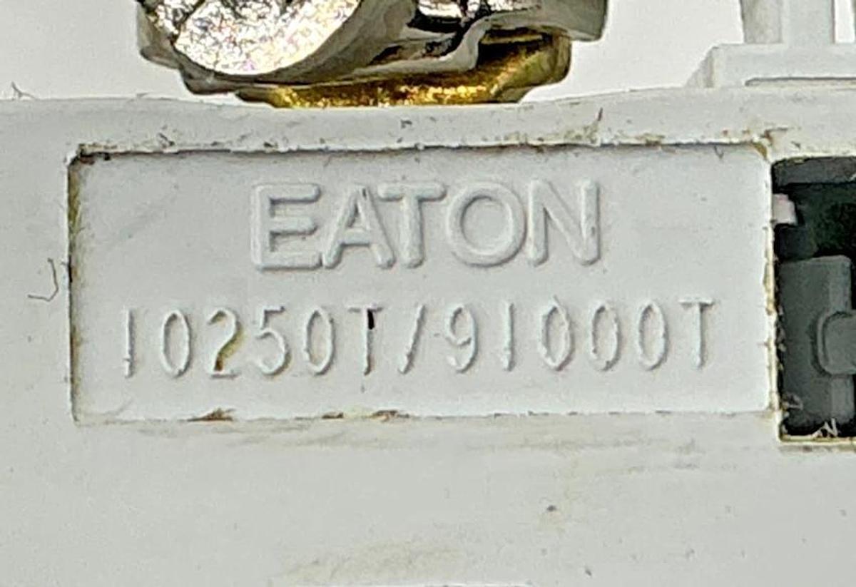Lot of 2 New Eaton 10250T3 Ser D2 Contact Block 2NC 10A 600V