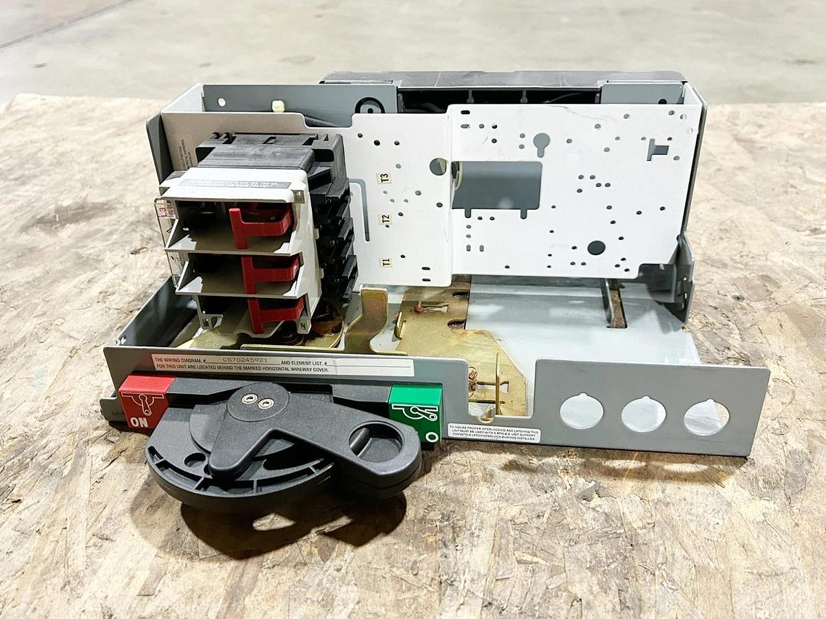 New Allen Bradley 2192FZ-BJC-24J-79U Disconnect 30A NEMA type 12 600V Ser.U
