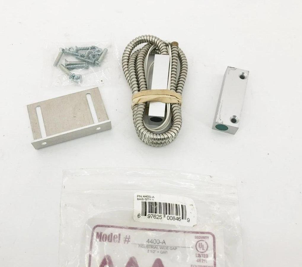 New GRI 4400-A Industrial Surface Mount Switch Set 2-1/2" Gap 10W 200VDC