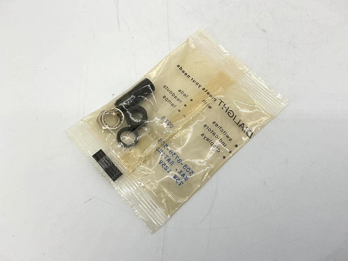 Lot of 5 New Dialight 508-8738-504 Cartridge Lamp Holder 9.525mm 2-Pin 75W 125V