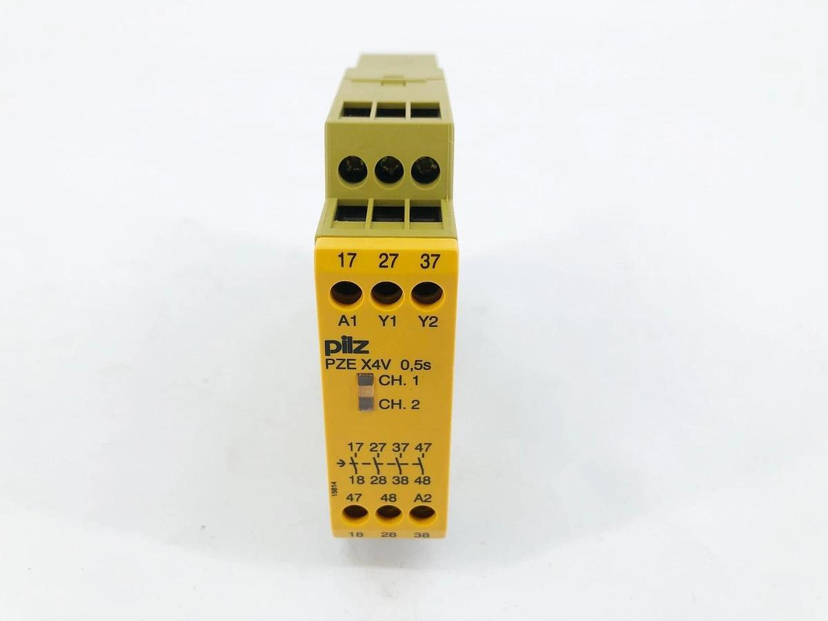 New Pilz PZE X4V 0,5/24VDC 4N/O FIX Safety Relay 24VDC 2W 774580