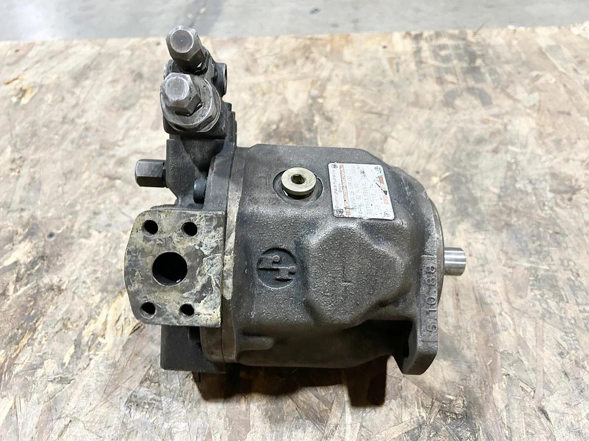 Used Rexroth A10VSO 28 DFR/30 R-PKC62 N 00 Axial Piston Pump