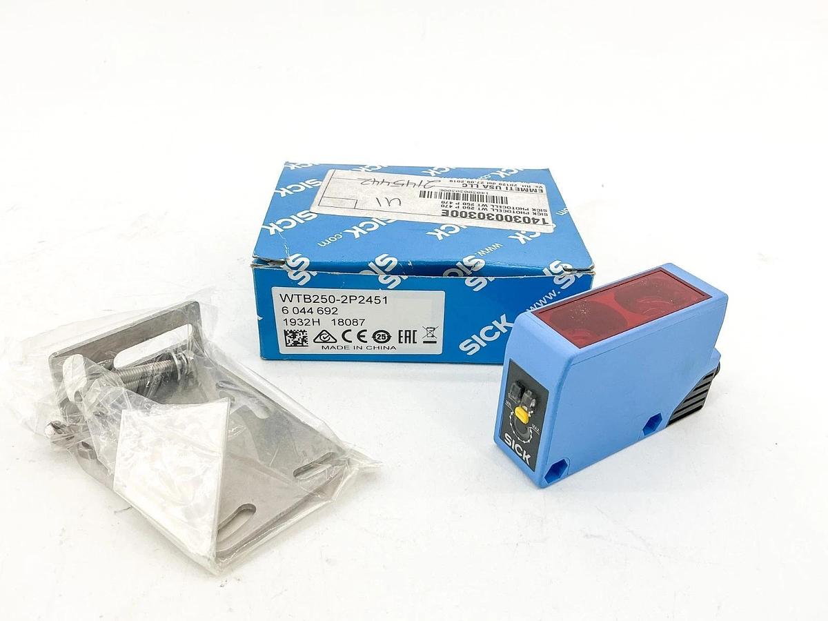 New Sick WTB250-2P2451 Photoelectric Sensor 10-30VDC 6044692