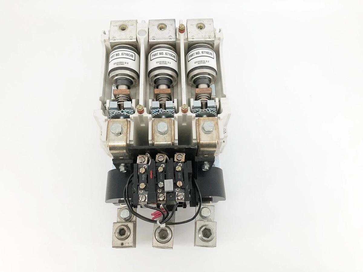 New Cutler-Hammer V200M5CJC Vacuum Starter Size 5 110/120V Coil 270A - No Box
