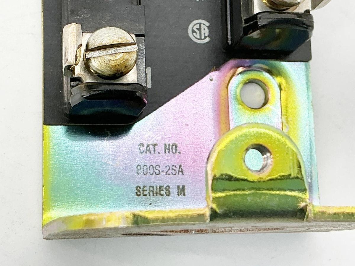 Used Allen Bradley 800S-2SA Start Stop Momentary Pushbutton Station 600V Ser.M