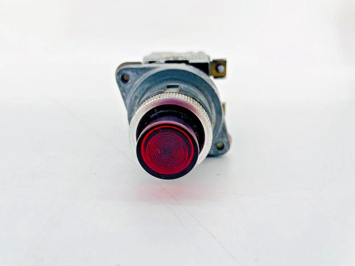 New GE 55-650375 Push Button Red 460V 60/50Hz