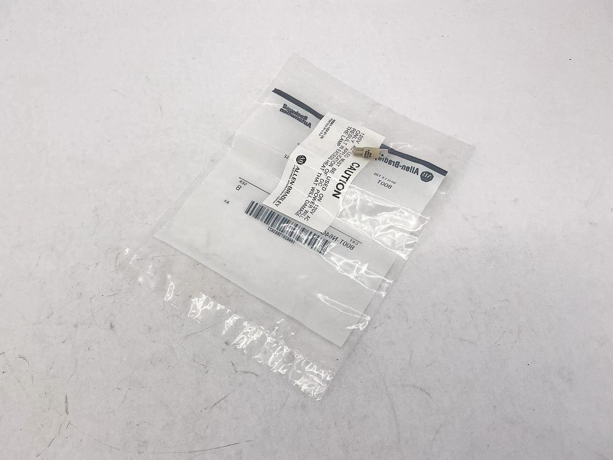 Lot of 2 New Allen Bradley 800T-N64G Ser B Green LED Lamp 120V Wedge Base