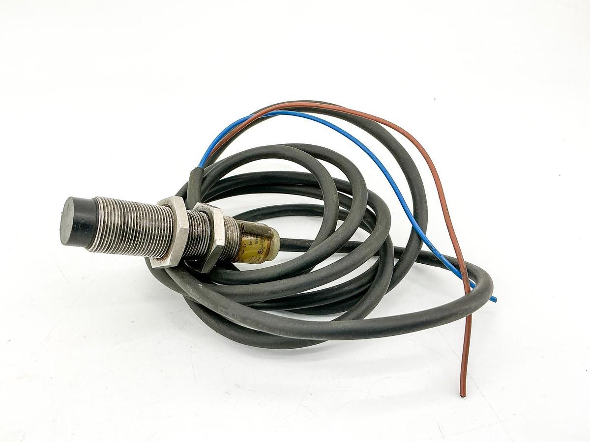Used Cutler Hammer E57LAL18A2E Proximity Switch 20-250V 250mA