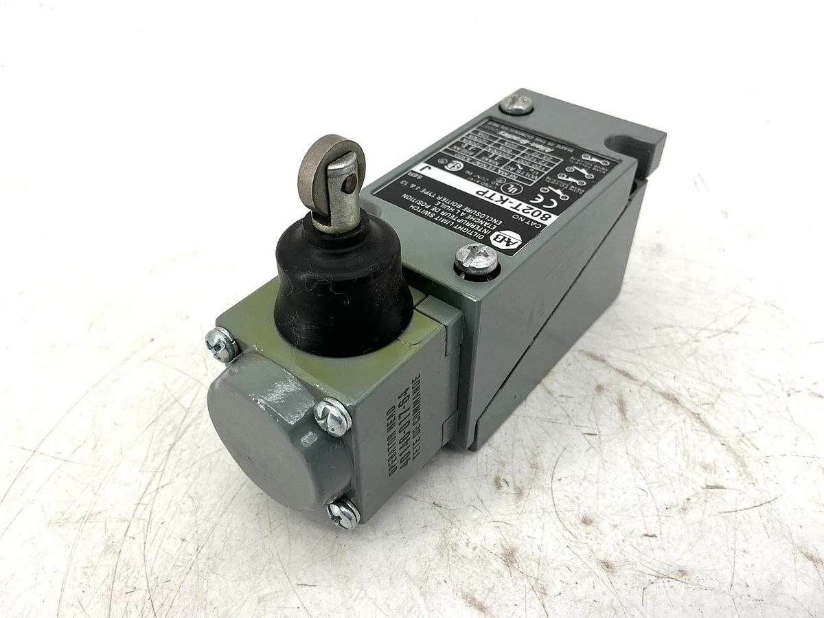 New Allen Bradley 802T-KTP Ser J Oiltight Limit Switch Roller 10A 300VAC 802TKTP