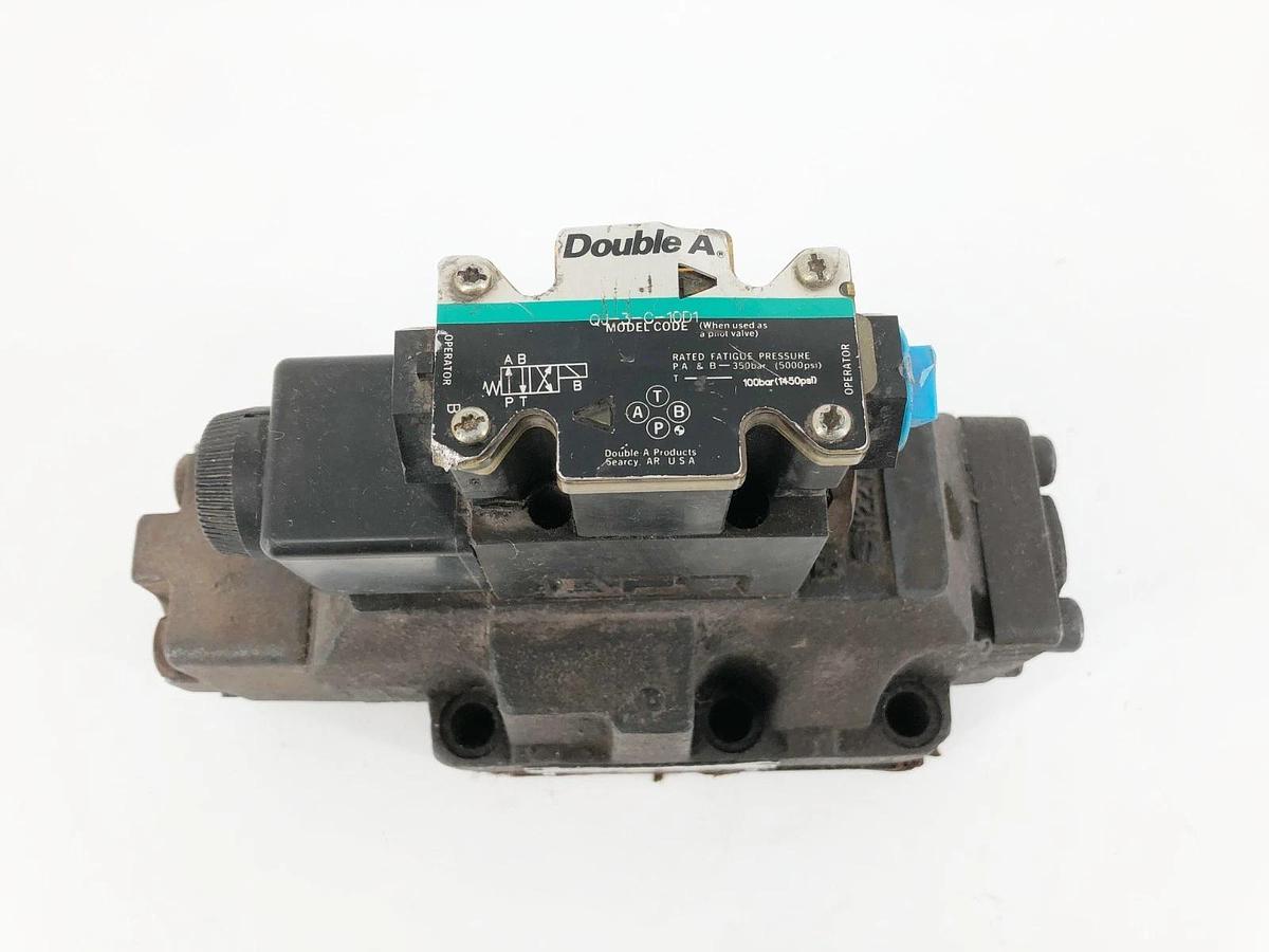 New Double A QJ-8-T0-10B1 Directional Valve w/ QJ-3-C-10D1 02-134484 - No Box