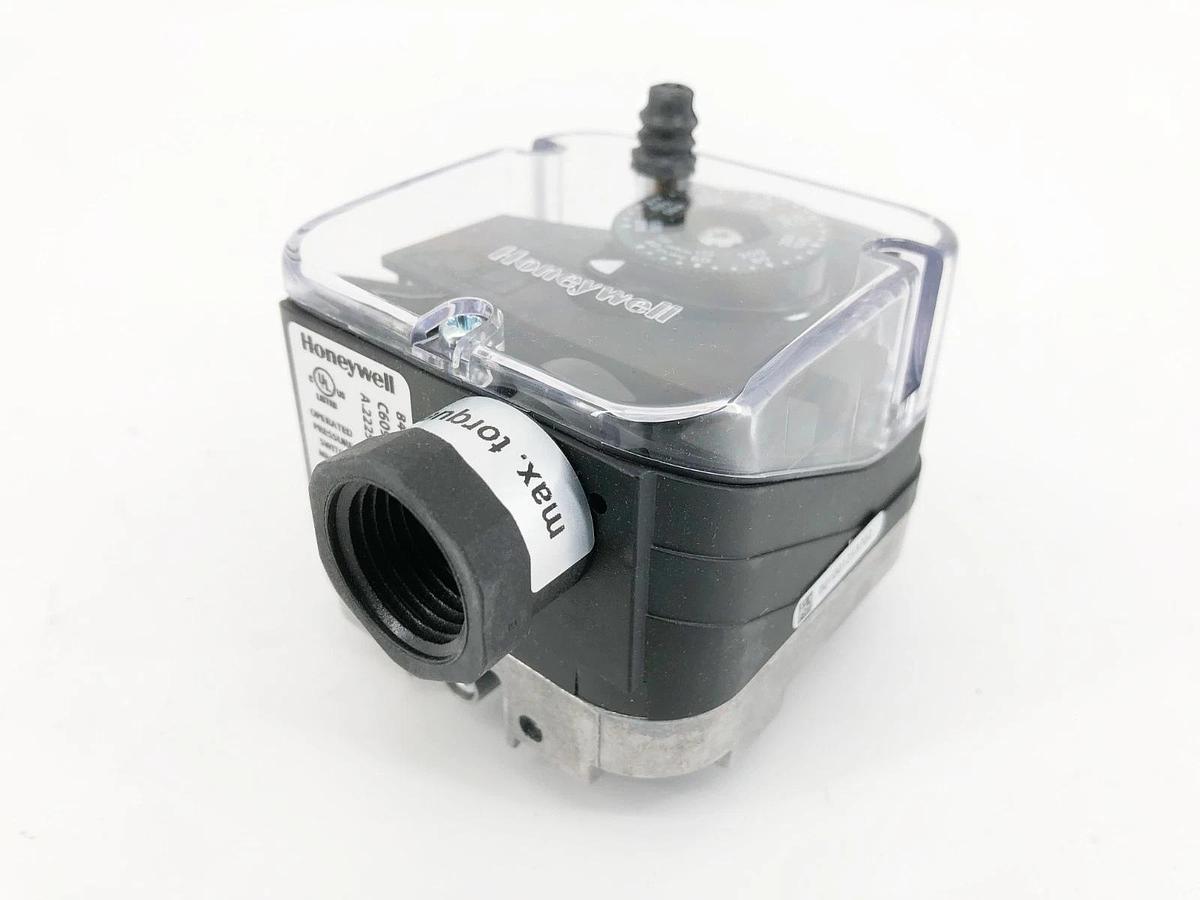 New Honeywell C6097B3051 Pressure Switch 1/4''NPT 40-200'' WC 84449390
