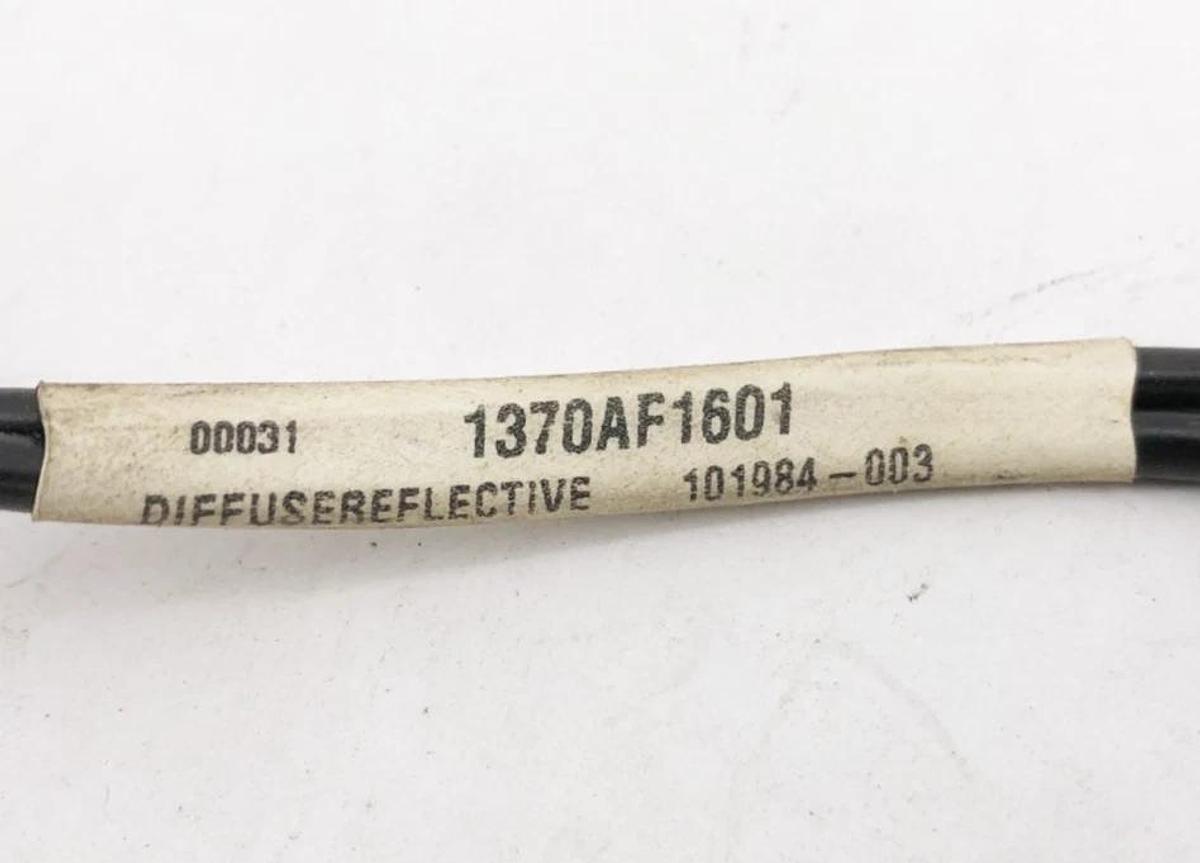 New Eaton Opcon 1370AF1601 Diffuse Reflective Sensor 70 Series 16FT. - No Box