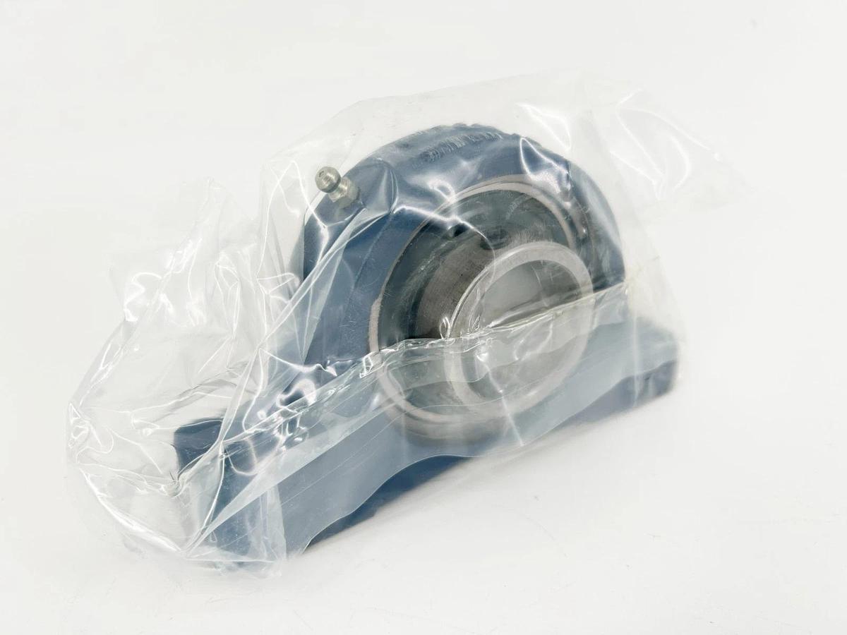 New SKF SY-40-TF Two-Bolt Flange Ball Bearing Unit 40mm SY40TF