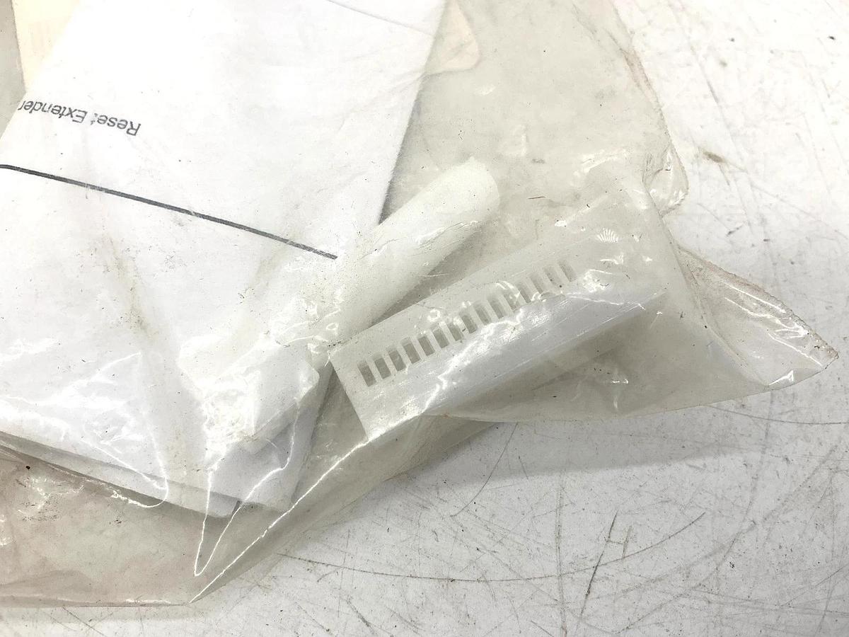New Siemens 49ASRE Reset Kit Cap / Extension White Plastic