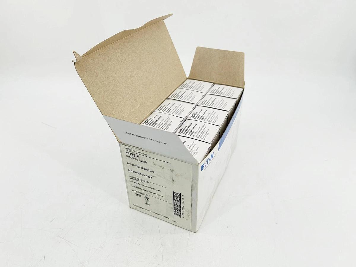 New Eaton Box of 10 AH1221V Single Pole Wall Switch 20A